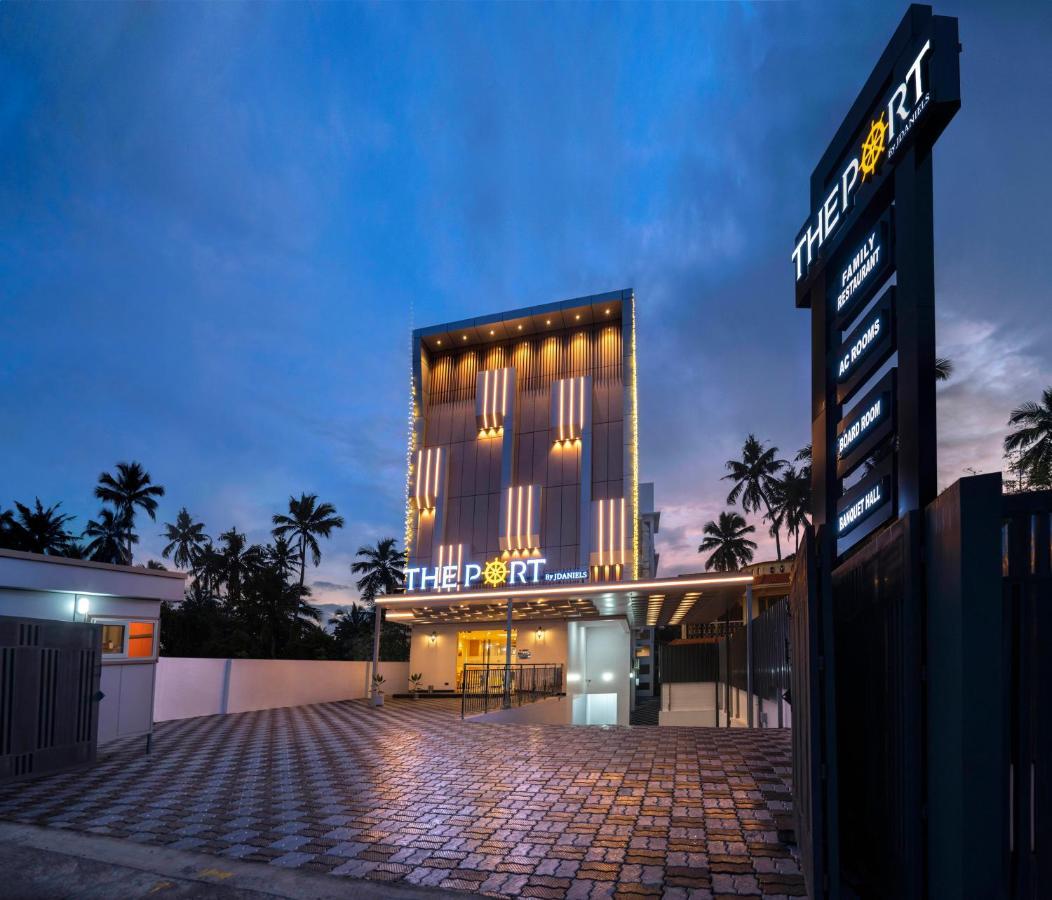 The Port By Jdaniels Hotel Thiruvananthapuram Buitenkant foto